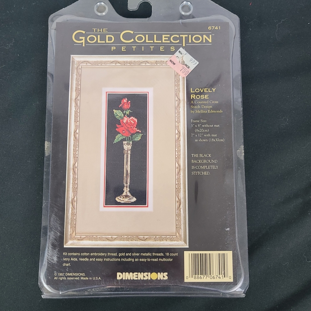Dimensions The Gold Collection Petites. Lovely Rose.